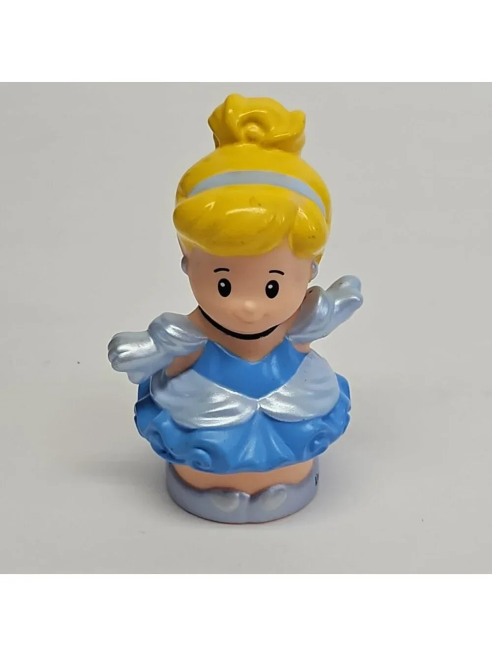 Fisher Price Little People Disney Cinderella Blue Dress Princess Figure Toy 2014
